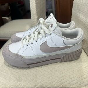 Nike Women's White and Light Gray Sneakers